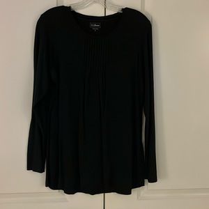 LL Bean black long-sleeved shirt